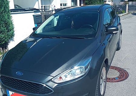 Ford Focus Turnier 1.0 EcoBoost Start-Stopp-System Trend