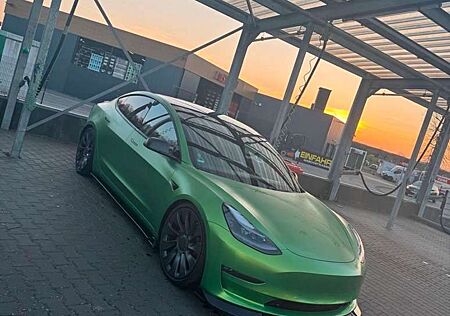 Tesla Model 3 Performance , AWD, neue querlenker! Alcantara
