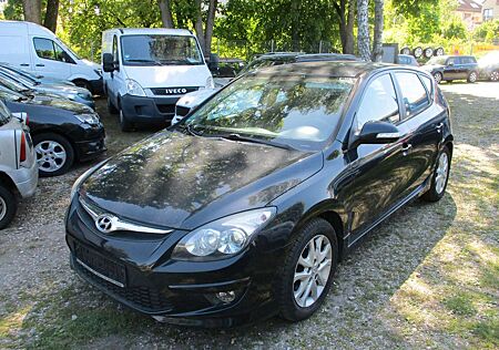 Hyundai i30 1.6 CRDi Euro5 grüne Plakette