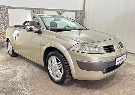 Renault Megane 2.0 16 V Cabrio LEDER PANORA KLIMA 2.HAND
