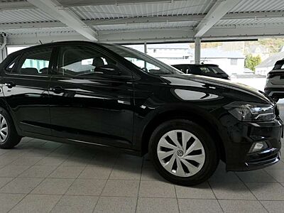 Volkswagen Polo Comfortline 31200 km! SHZ! PDC! Navi! App!
