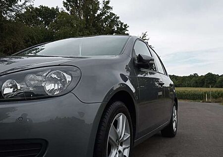 VW Golf Volkswagen 1.4 TSI AXA