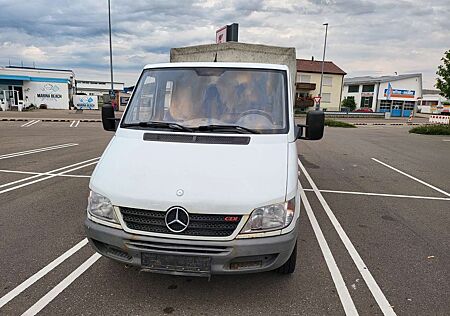 Mercedes-Benz Sprinter 208 CDI / 7 Sitzer