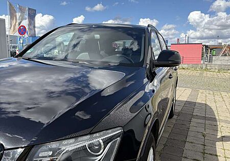Audi Q5 3.2 FSI quattro S tronic