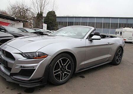 Ford Mustang 2.3 EcoBoost Cabrio 10Gang Automatik SHZ