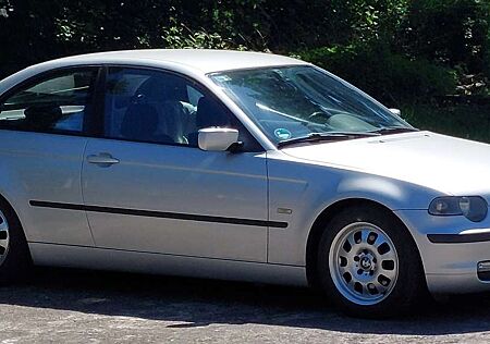 BMW 318ti 318