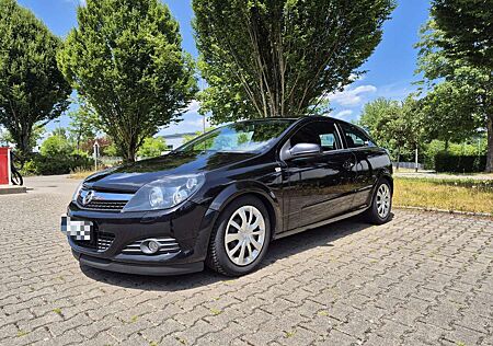 Opel Astra GTC 1.9 CDTI Edition