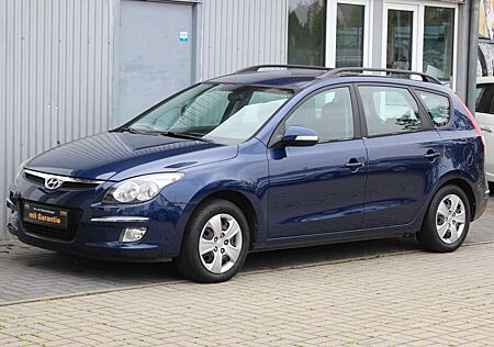Hyundai i30 cw Comfort Autom.+AHK+Klimaautomatik+Tüv Neu