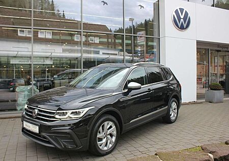 VW Tiguan Allspace Volkswagen Life 2.0 TDI 4Motion DSG Navi