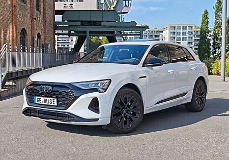 Audi Q8 e-tron advanced, 95 kWh, Matrix LED, Leder, B&O