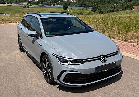 VW Golf Variant Volkswagen Golf VIII Variant Diesel 2.0 TDI SCR DSG R-Line