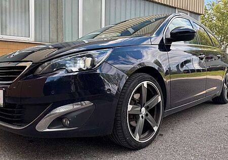 Peugeot 308 HDi+ PANO+NAVI+TÜV+GARANTIE+ANHÄNG+PARKS
