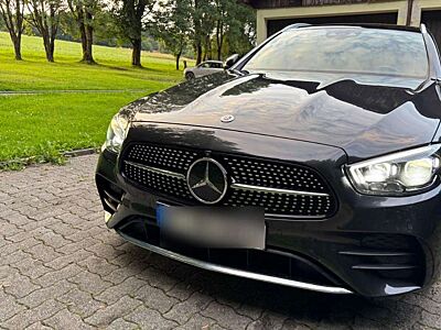 Mercedes-Benz E 300 E 300 de T AMG Panorama Facelift Multibeam 9G