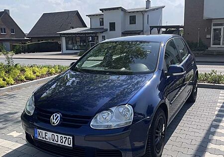 VW Golf Volkswagen Trendline