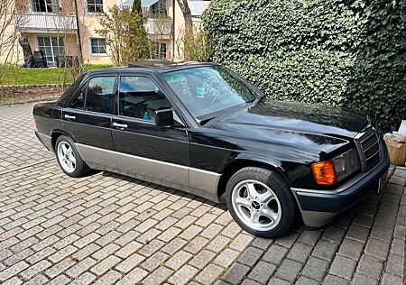 Mercedes-Benz 190 E