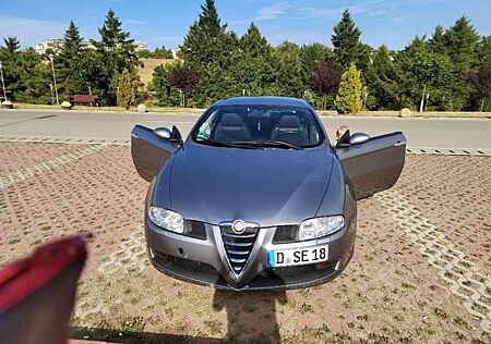 Alfa Romeo GT gebraucht kaufen Alfa Romeo GT 3.2 V6 Distinctive