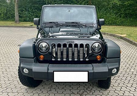 Jeep Wrangler Unikat - JK Moab 2013 mit Dual-Top