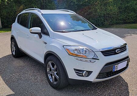 Ford Kuga 2.0 TDCi 4x4 Aut. Titanium