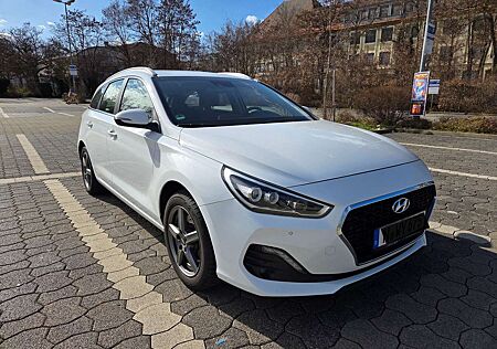 Hyundai i30 Kombi Kombi 1.4 T-GDI Style