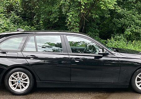 BMW 320d 320 Touring Efficient Dynamics Edition
