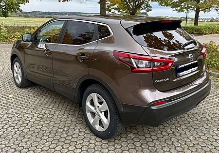Nissan Qashqai 1.3 DIG-T DCT N-CONNECTA NAVI 360° CAM