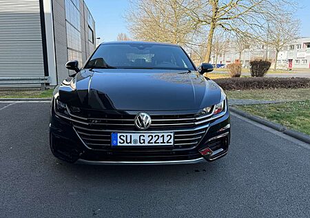 VW Arteon Volkswagen 2.0 TSI DSG R-Line