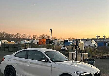 BMW 220i 220 Coupe Aut. M Sport