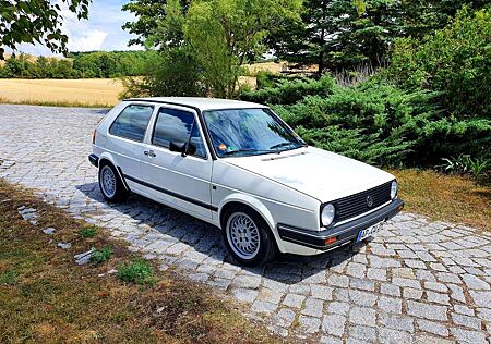 VW Golf Volkswagen Automatik GL