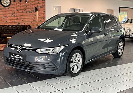 VW Golf Volkswagen VIII Lim. Life DSG/LED/ACC/CAM/NAVI/SHZ/