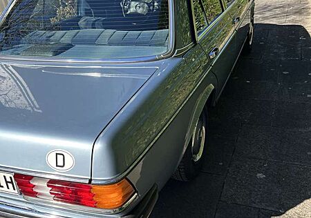 Mercedes-Benz 300