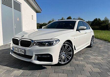 BMW 520iM 520 -Sportpaket/A-LED/HUD/ParkAssist/ACC/Glasdach