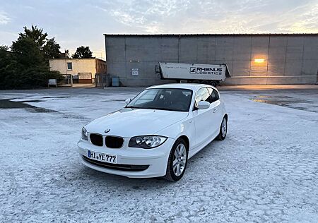 BMW 118 (143 PS)| 53.583 km|Scheckheftgepflegt|TÜV 04/27