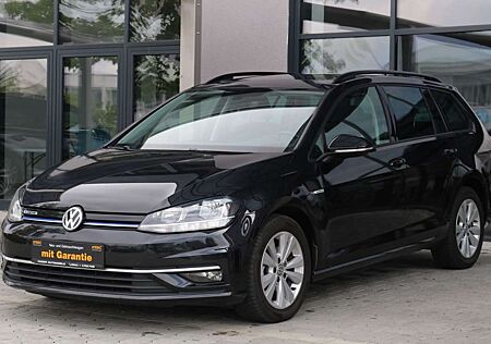 VW Golf Volkswagen Comfortline BlueMotion TGI/PANO/KAMERA/SHZ/