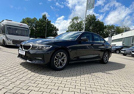BMW 320 d Sport Line *LED Navi Kamera Sitzh. Park*