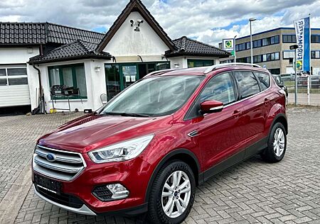 Ford Kuga Trend NAVI TEMPOMAT AHK KLIMAAUTO PDC