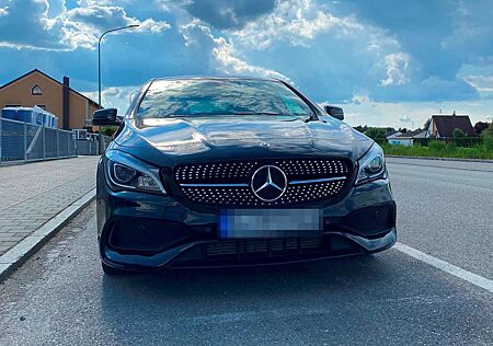 Mercedes-Benz CLA 220 CLA+220+4Matic+7G-DCT+AMG+Line