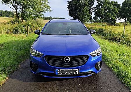 Opel Insignia GSi 4x4 Exclusive Bose