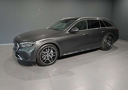 Mercedes-Benz E 300 de 4M T All-Terrain PANO/AHK/360/WINTERP./