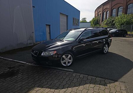 Volvo V70 Momentum 2.4 D5