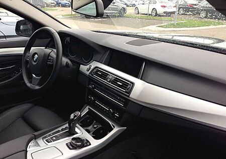 BMW 530d 530 xDrive Touring Sport-Aut.