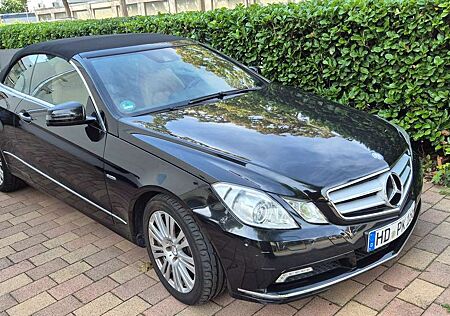 Mercedes-Benz E 200 CGI Cabrio BlueEFFICIENCY Automatik Elegance