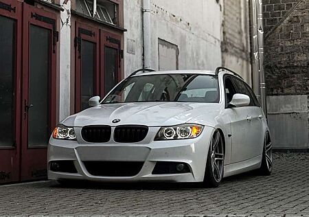 BMW 318i 318 Touring M-Paket | TÜV 01/2026