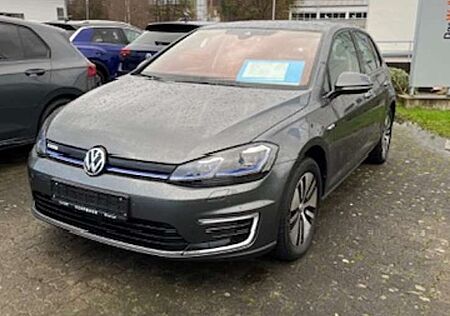 VW Golf Volkswagen e-