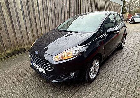 Ford Fiesta Titanium Klima Alu´s 8FACH SHZ GARANTIE