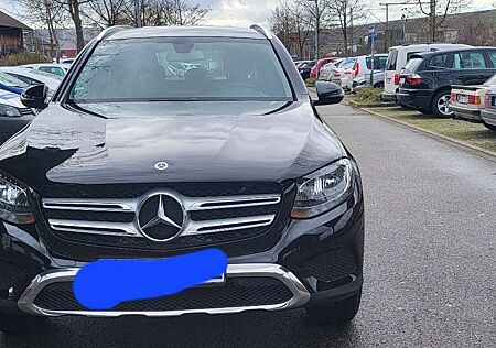 Mercedes-Benz GLC 220 d 4Matic 9G-TRONIC