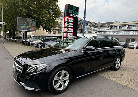 Mercedes-Benz E 220 T-Modell d NAVI LED LEDER 2-HAND