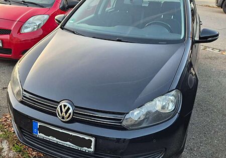 VW Golf Volkswagen 1.6 TDI DPF Comfortline