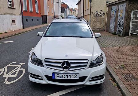 Mercedes-Benz C 220 T CDI DPF (BlueEFFICIENCY) 7G-TRONIC