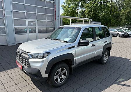 Lada Niva Travel**KLIMAANLAGE+ALLWETTER+SITZHEIZUNG**
