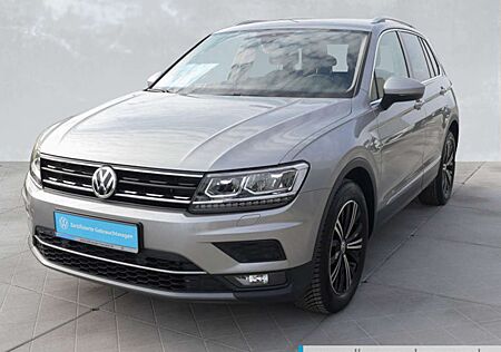 VW Tiguan Volkswagen 2.0 TDI Highline Navi AHK STHZG LED PDC L
